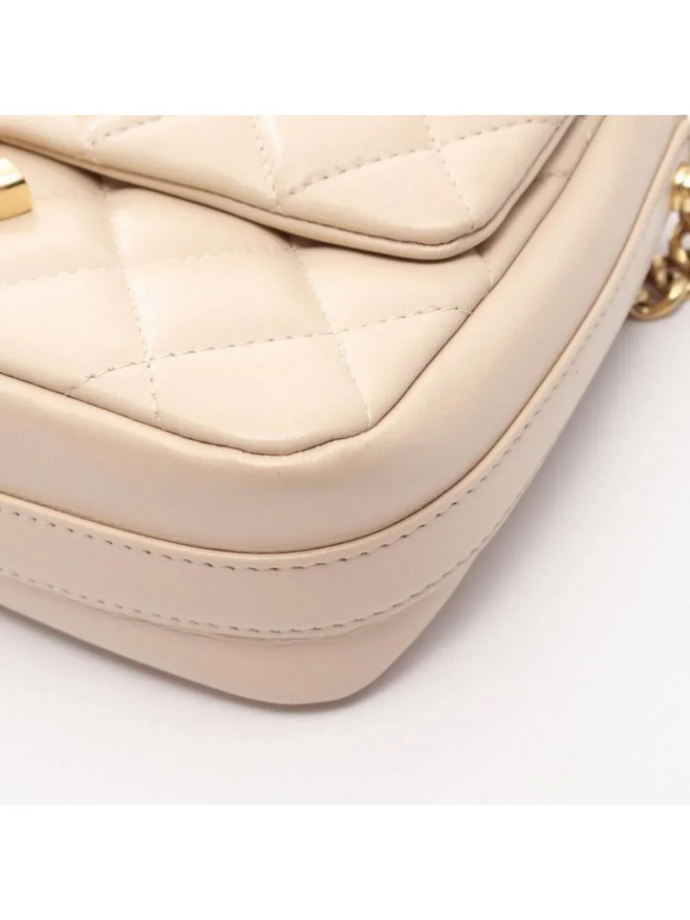 Chanel Shoulder Bag Quilted Beige Leather CC Logo Chain